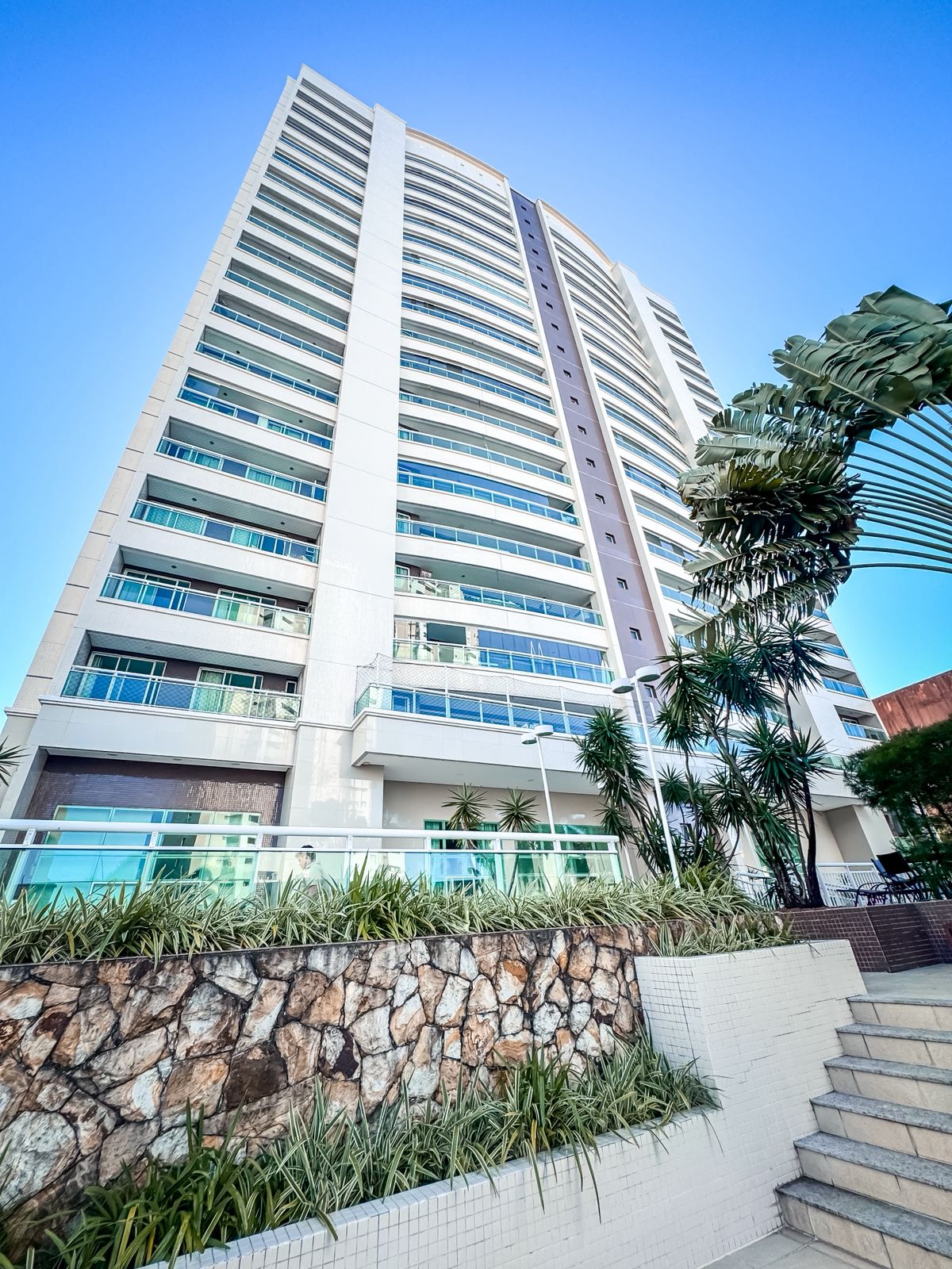 Apartamento 162m²  porteira fechada à venda no Guararapes