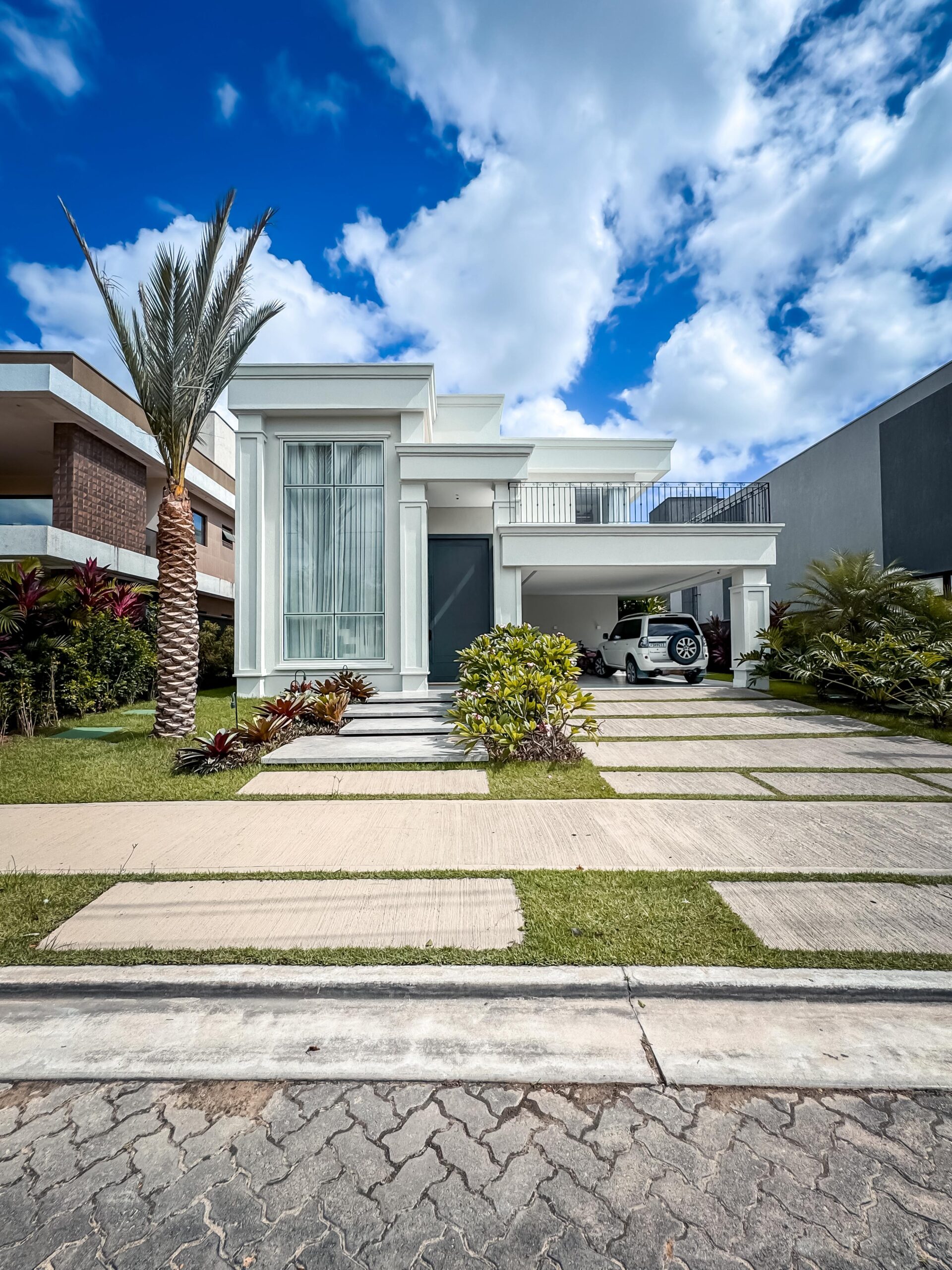 Casa PORTEIRA FECHADA, FRENTE PRAÇA no Alphaville Ceará