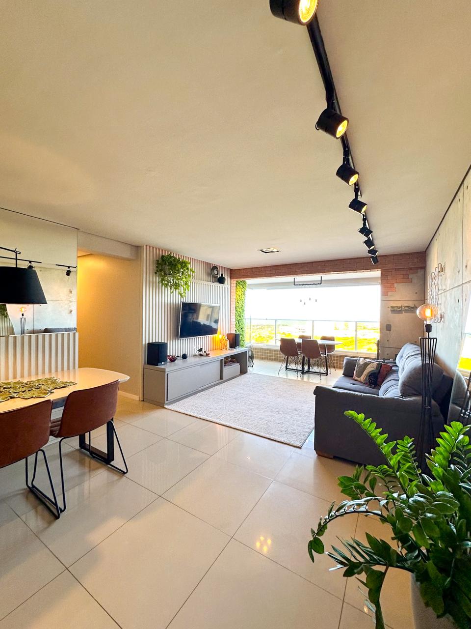Apartamento com 88m², 02 suítes, Porteira Fechada no Bairro de Lourdes