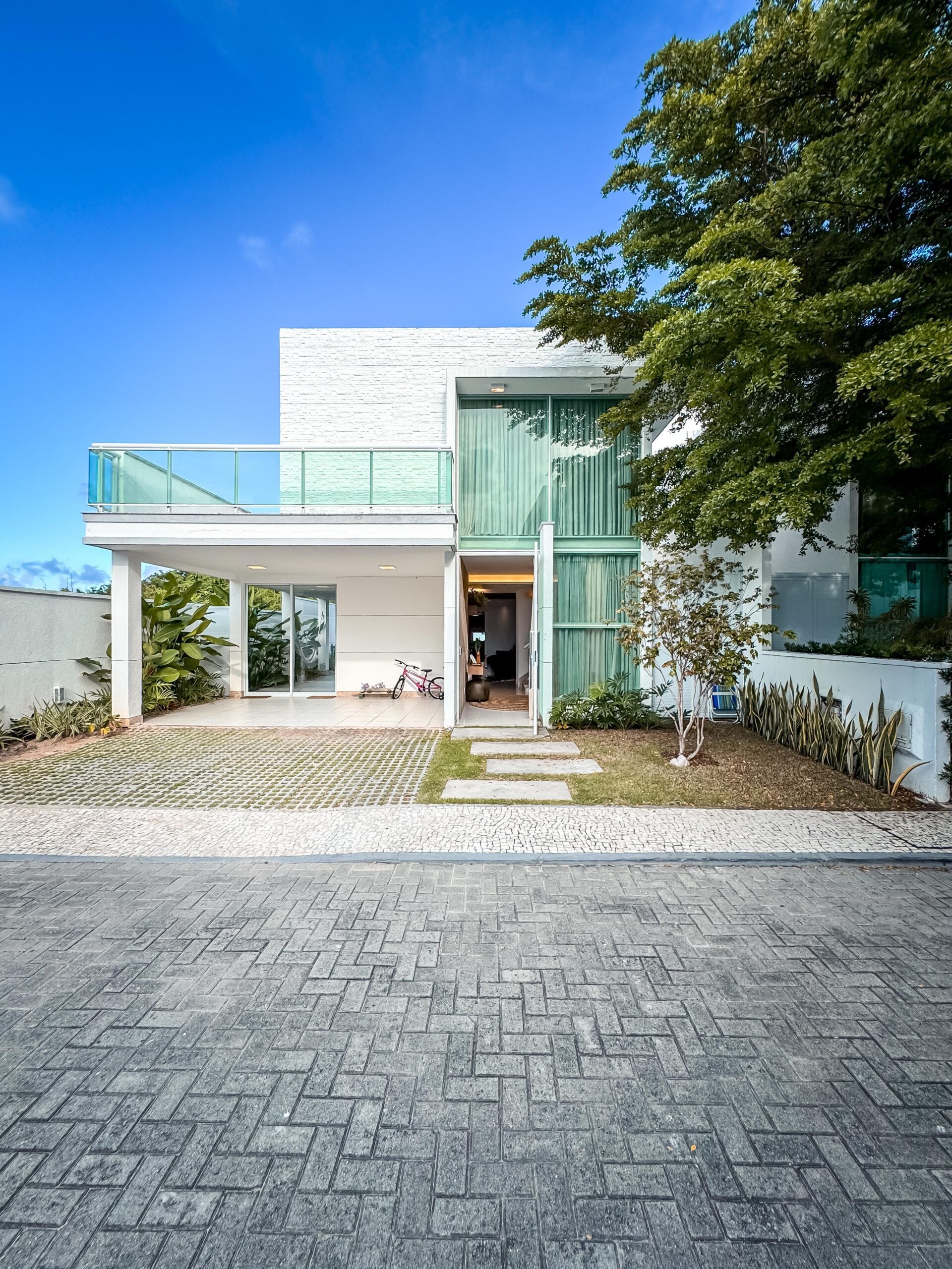 Casa com 4 suítes em Fortaleza condomínio Carmel Desing
